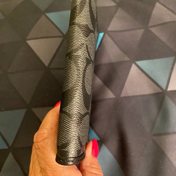 Coach Wallet  CC - Picture 10 of 11